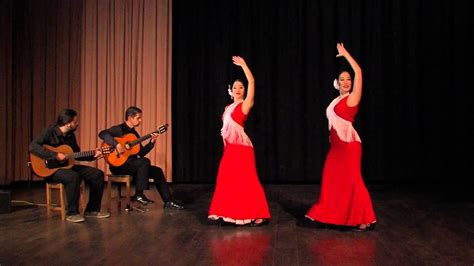  Entre Dos Aguas， Flamenco 的魂魄與熱情交織